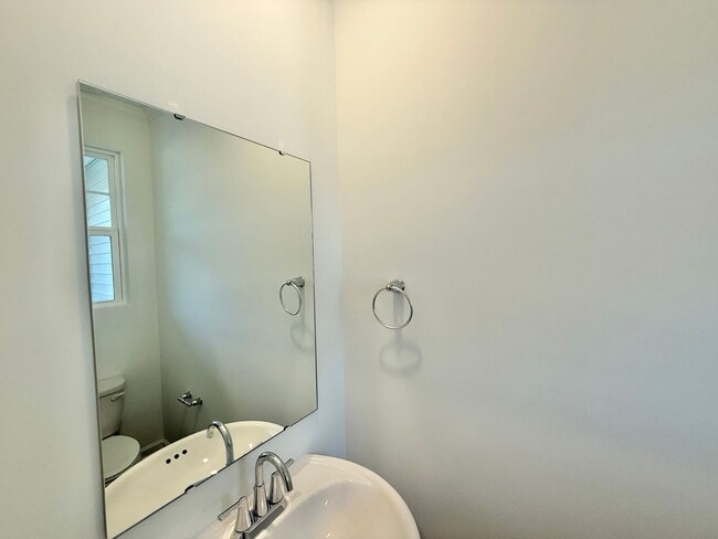 Building Photo - 132 Tree Moss Ct