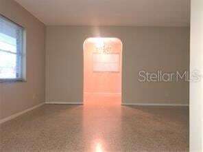 Building Photo - 461 Riverview Ave