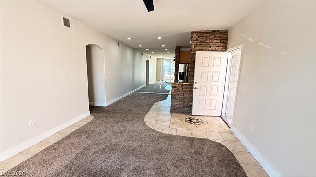 Building Photo - 75 N Valle Verde Dr