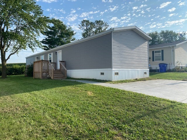 Building Photo - 10 Bradley Ln