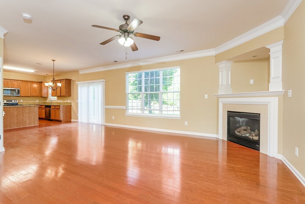 Building Photo - 4988 Old Towne Village Cir