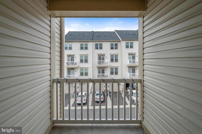 Building Photo - 7548 Brunson Cir