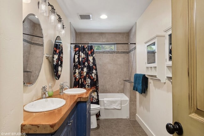 Building Photo - Charming 4 bedroom Home in Whitefish on 3 Acres