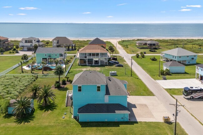 Building Photo - 814 Helen Blvd