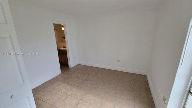 Building Photo - 7232 SW 94th Pl