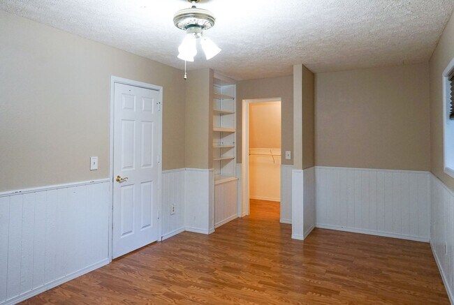 Building Photo - 4 Bedroom home tucked away in Hayden