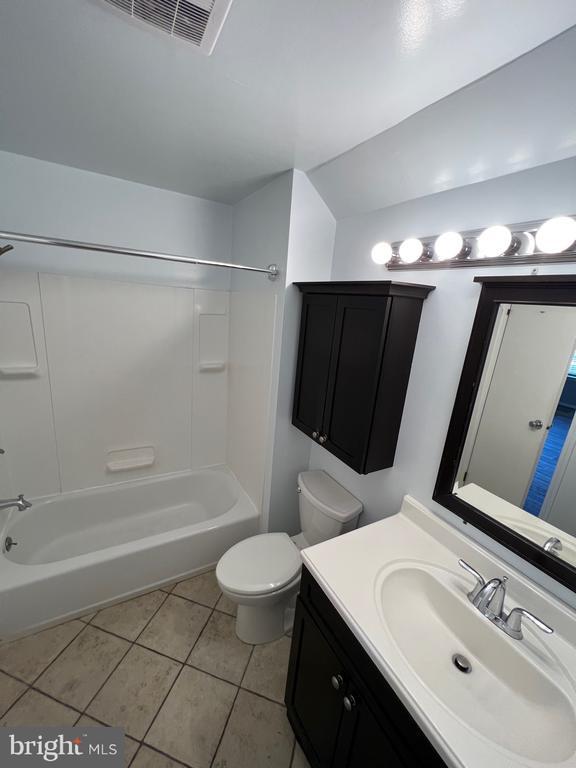 Building Photo - 1105 Society Pl