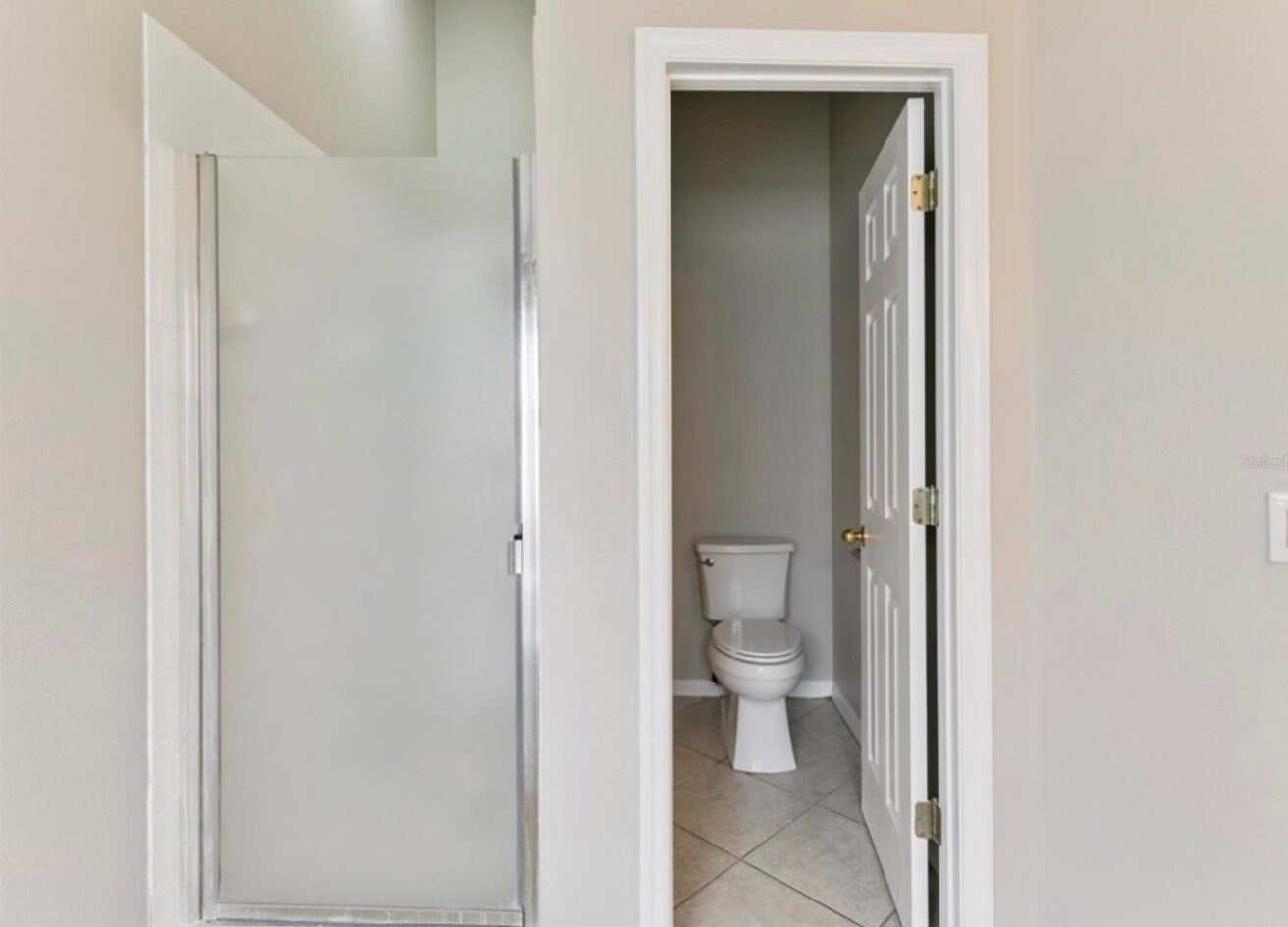 Building Photo - 5725 Hawklake Rd