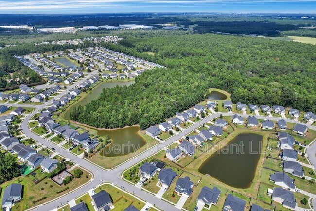 Building Photo - 126 Riverwood Rd
