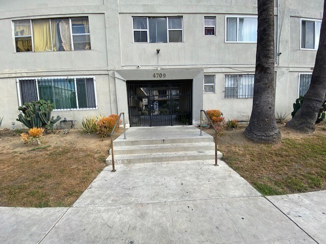 Building Photo - 4709 August St. (Augolet, LLC)