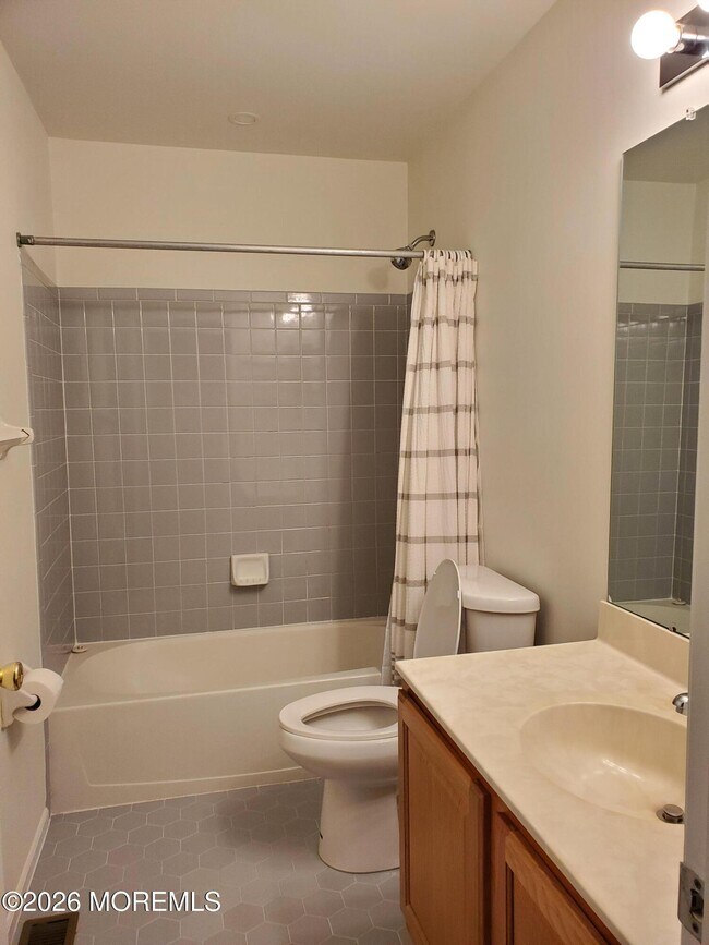 Building Photo - 3404 Equestrian Way