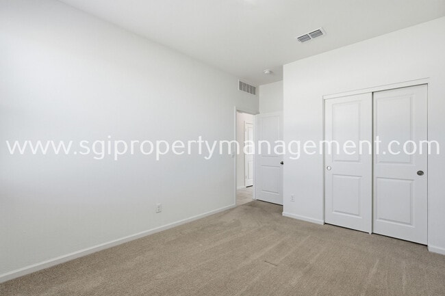 Building Photo - 25489 W Fraktur Rd