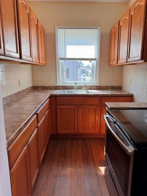 Building Photo - 1-33 Potter St