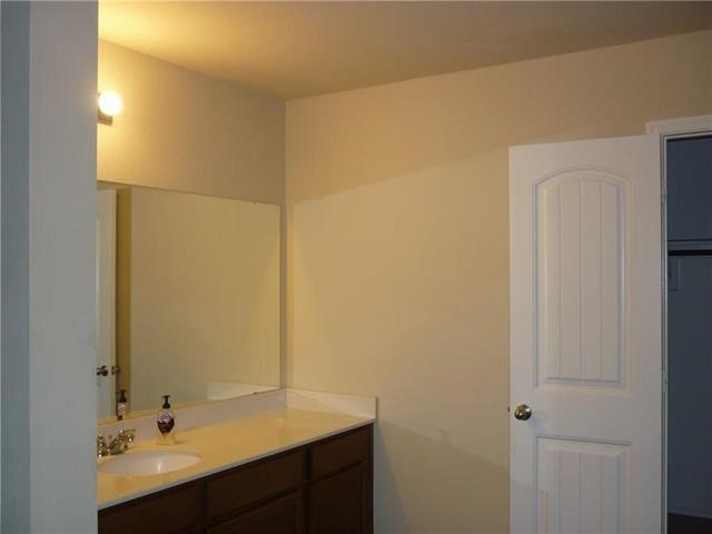Building Photo - 1054 Churchill Dr