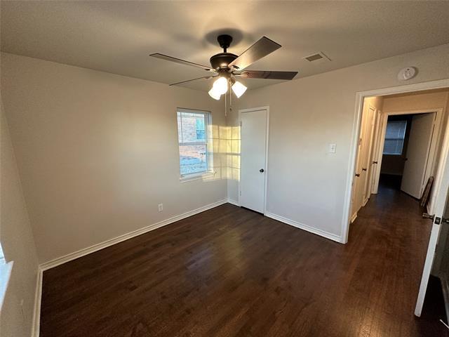 Building Photo - 2322 Meadow Ln