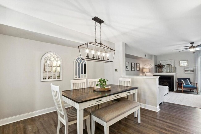 Building Photo - 4 Bedroom 2 Bath Townhome in Exton Station