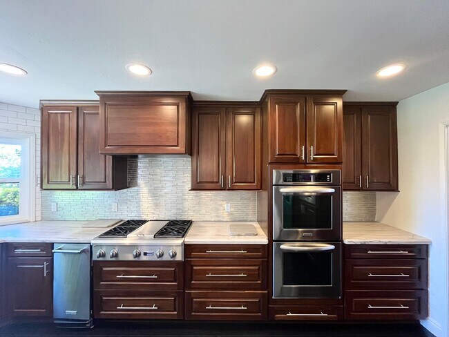 Building Photo - 4925 Regla Ct