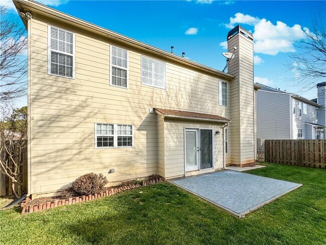 Building Photo - 1344 Treewood Trail