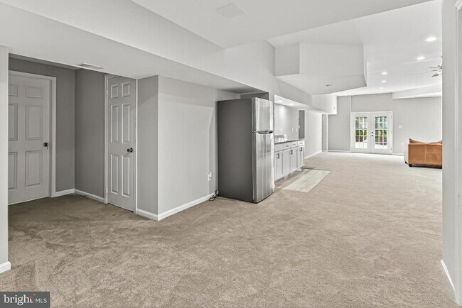 Building Photo - 1300 Pinstripe Ct