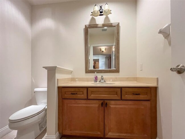 Building Photo - 7710 Lake Vista Ct