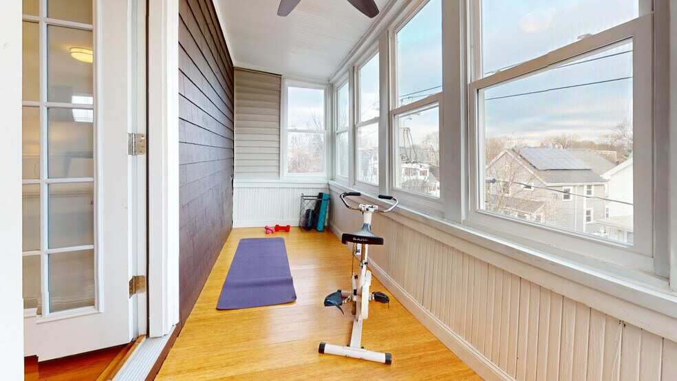 Building Photo - 28 Clay St