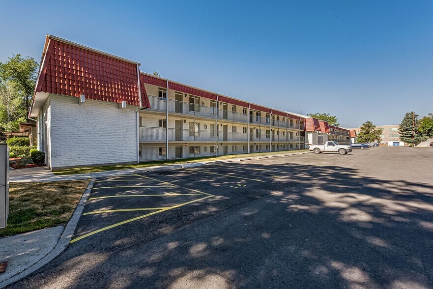 Building Photo - 455 N 400 W