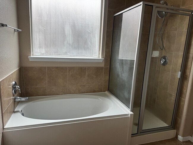 Building Photo - 26903 Glacier Creek Dr