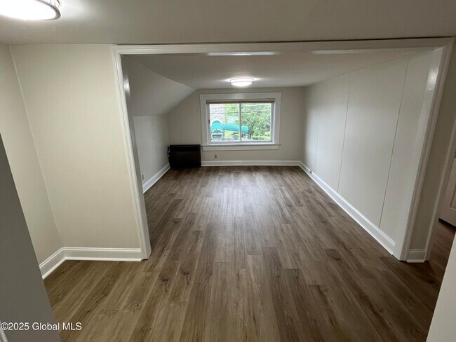 Building Photo - 2680 NY-43