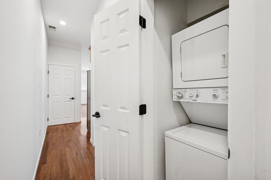 Building Photo - 1629 Germantown Ave