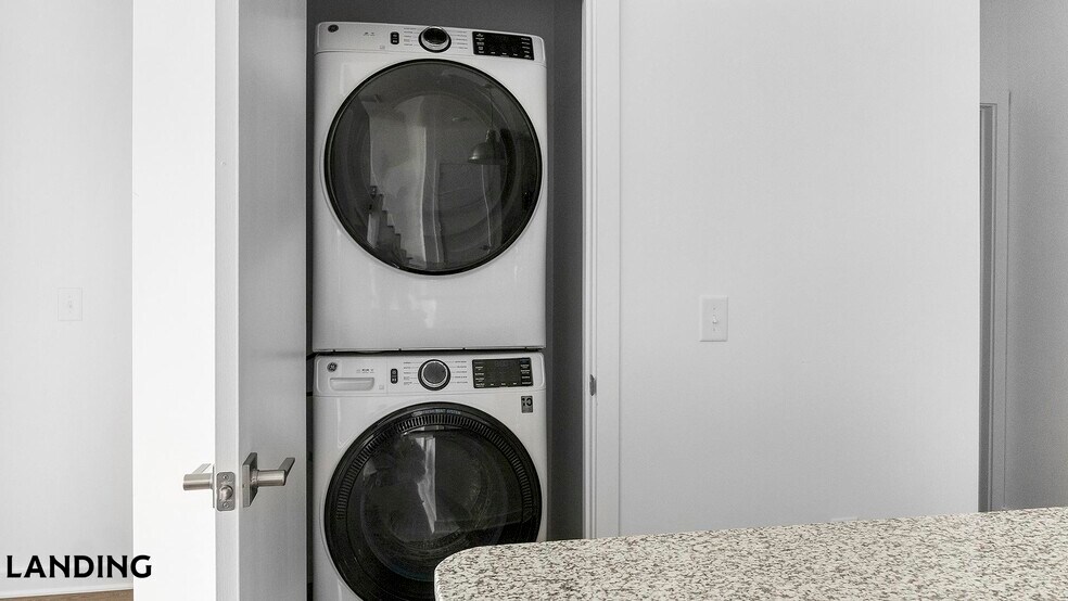 Building Photo - 2110 Birkhall St