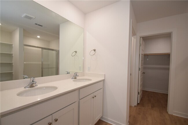 Building Photo - 557 Colorado St