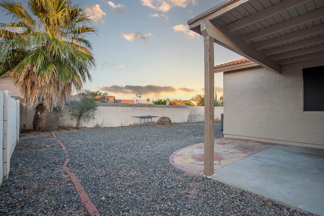 Building Photo - 6590 Tuzigoot Way