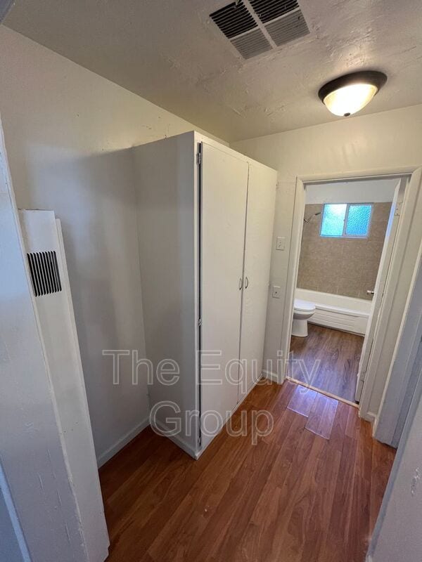 Building Photo - 407 W Westfield Ave