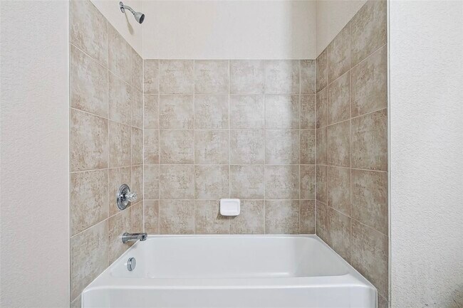 Building Photo - 9434 Ashbury Cir