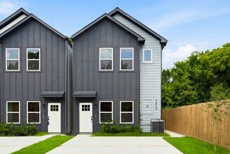 Building Photo - 7841 Sunnyhill St