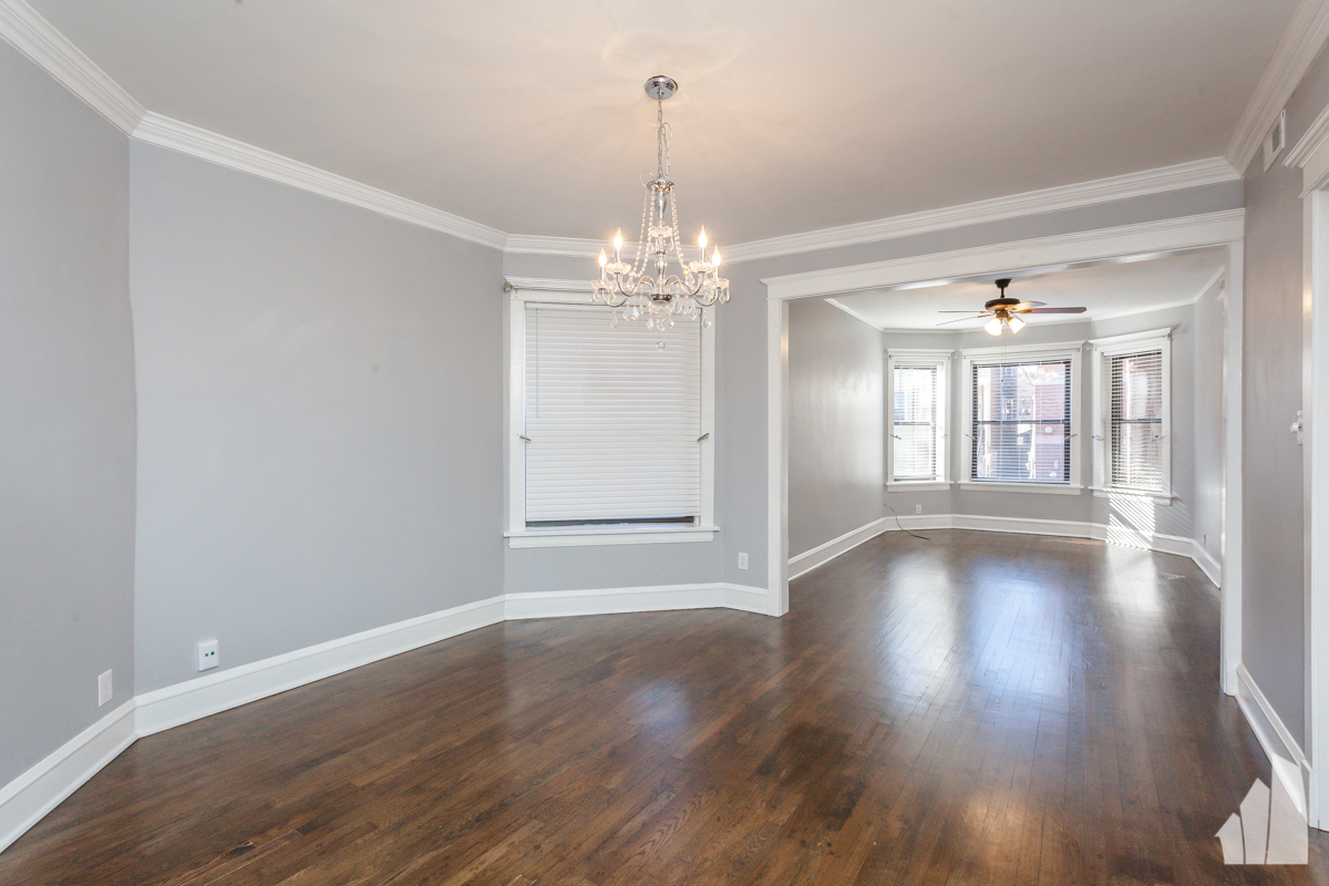 Building Photo - 3253 N Kenmore Ave
