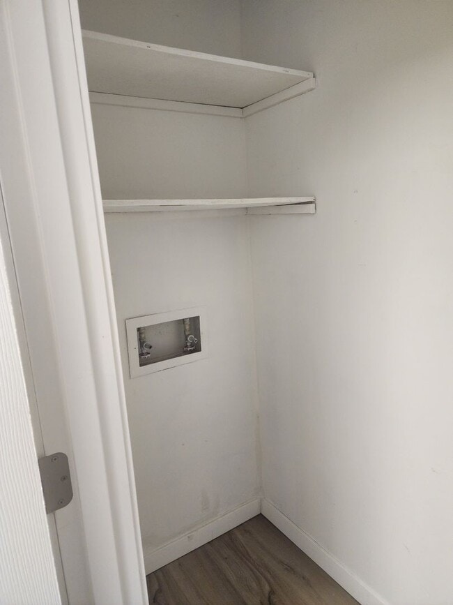 Building Photo - 4143 W Burbank St