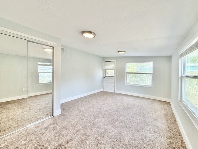 Building Photo - 9401 88th Way N