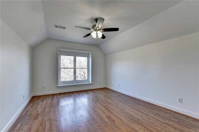 Building Photo - 7970 St Marlo Fairway Dr