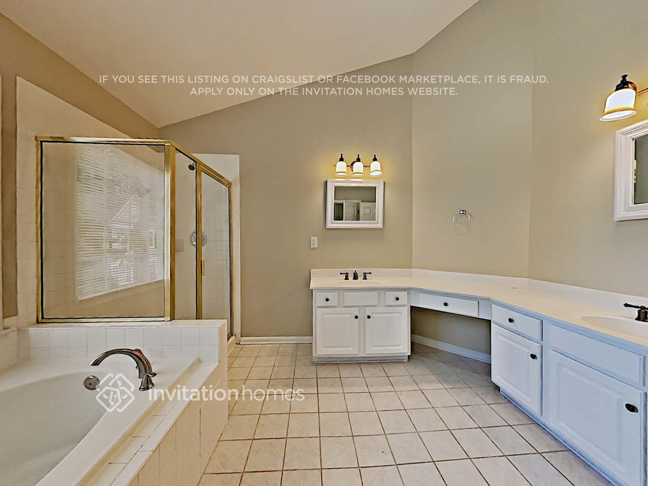 Building Photo - 515 Weatherstone Ct
