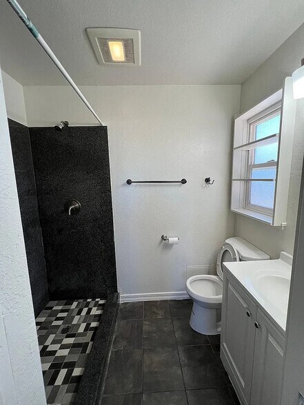 Building Photo - 3175 Machado Ave