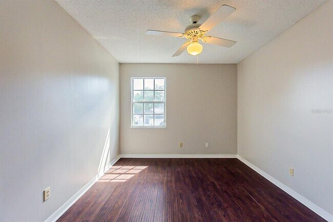 Building Photo - 4303 Longfellow Dr