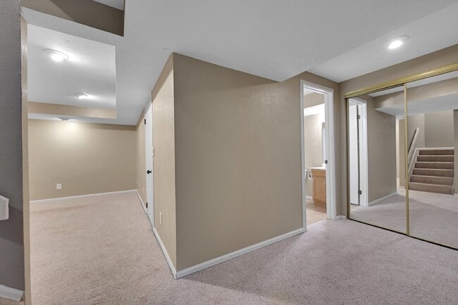 Building Photo - $2,695 - 3 Bed,  2.5 Bath Townhome in Arva...