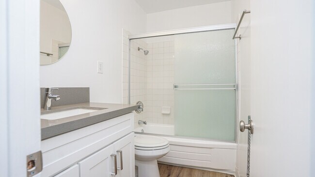 Building Photo - 16721 Sherman Way