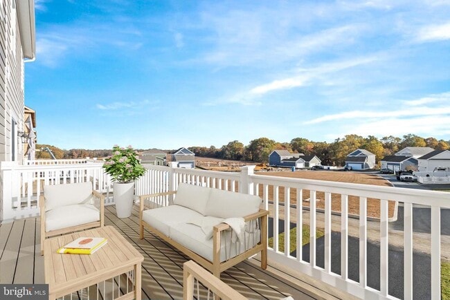 Building Photo - 840 Mapleton Ave