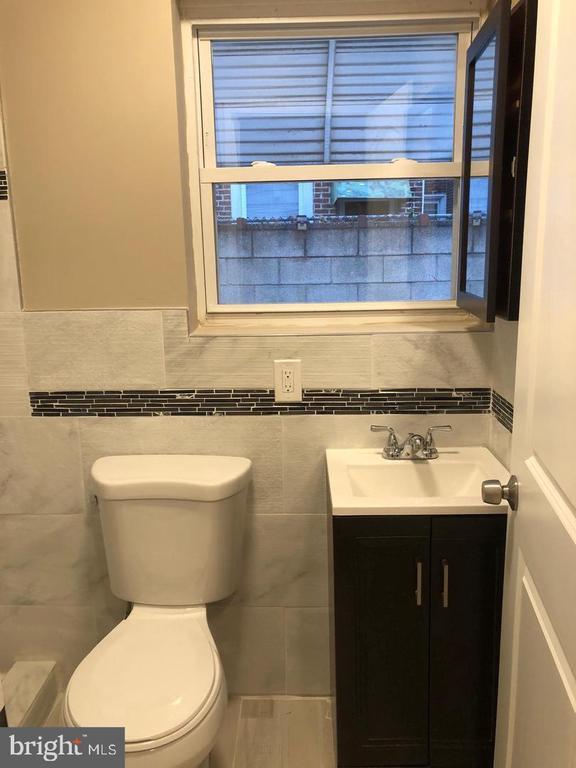 Building Photo - 3144 Aramingo Ave