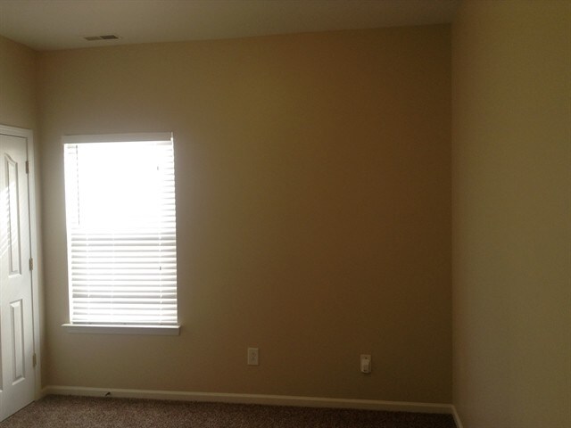 Building Photo - 5525 Stowe Derby Dr
