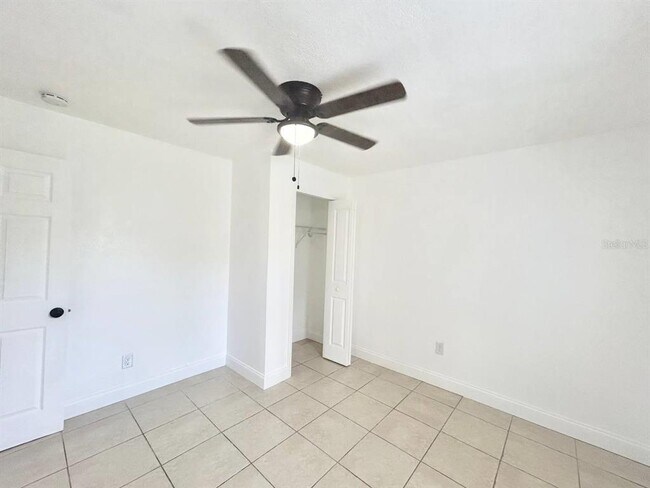 Building Photo - 8004 N Marks St
