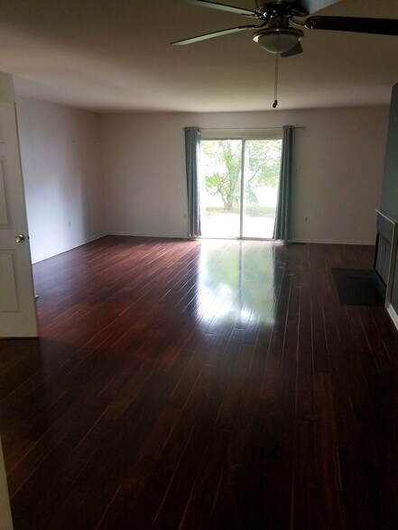 Open Floor Plan - 503 Seminole Gdns