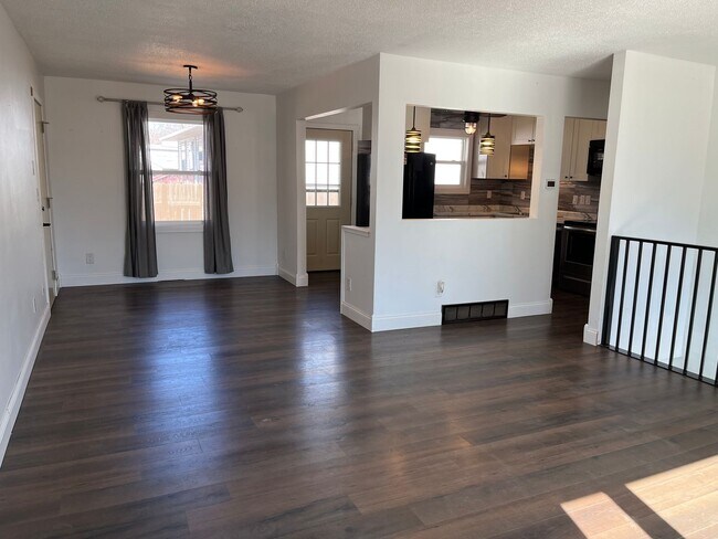 Building Photo - 4 Bed/2 Bath Rental Home in Crooks, SD!!